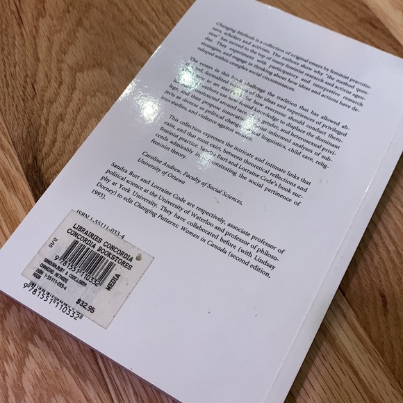 Sandra Burt and Lorraine Code /Changing Methods: Feminists Transforming Practice - Picture 2 of 4